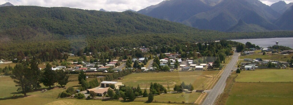 Manapouri Airport  